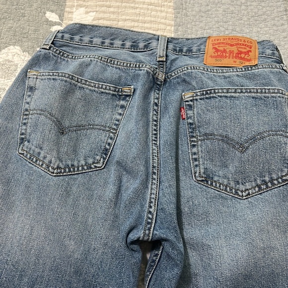 Levi’s 505 32 x 30 - Picture 5 of 5